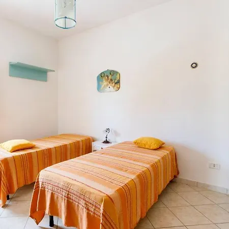 Mara Villa Specchiolla